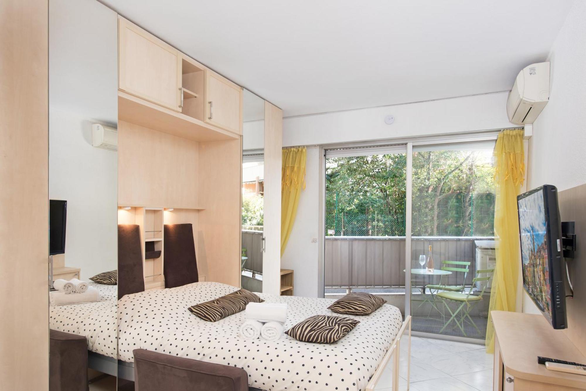 Cosy Studio - Residence Front De Mer - Menton Exteriér fotografie